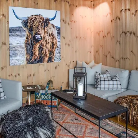 3 Bedroom Awesome In ريوكان